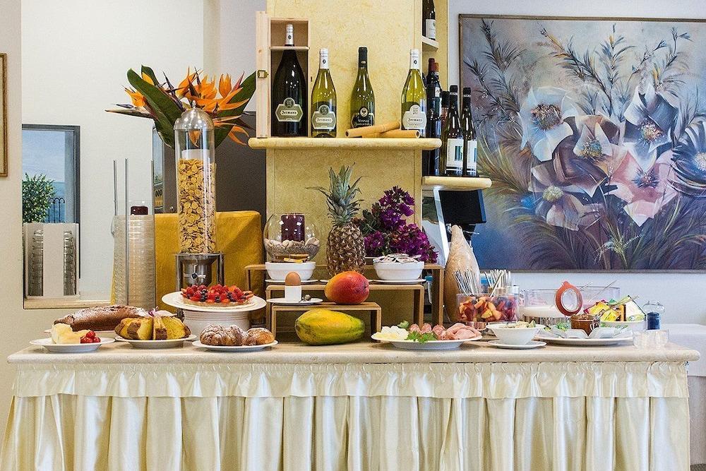 Piccolo Hotel Диано-Марина Экстерьер фото