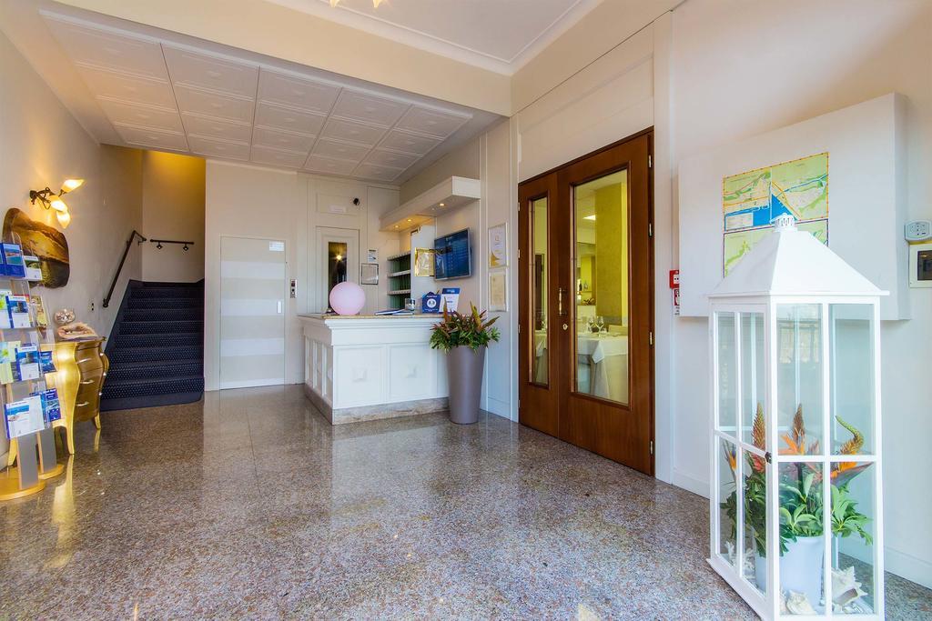 Piccolo Hotel Диано-Марина Экстерьер фото